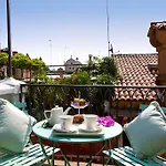 Oda ve Kahvaltı Aquamare, Boutique Venedik