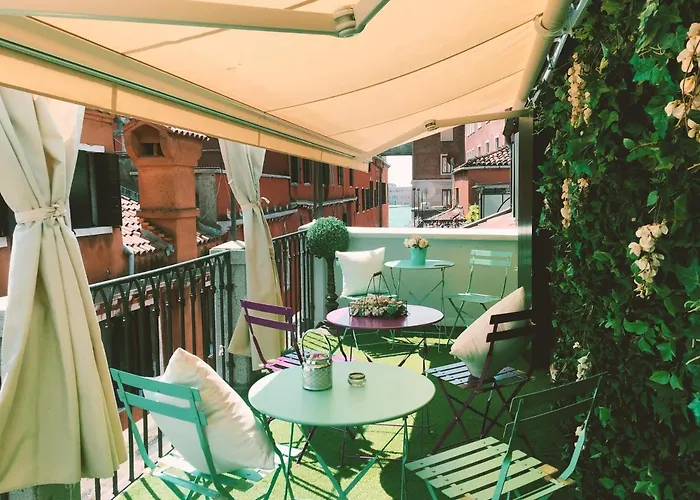 Aquamare, Boutique Bed & Breakfast 4*