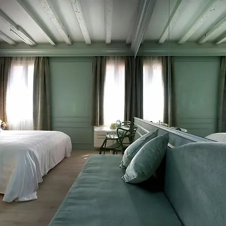 アクアマーレ ブティック B ＆ B