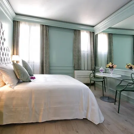 アクアマーレ ブティック B ＆ B