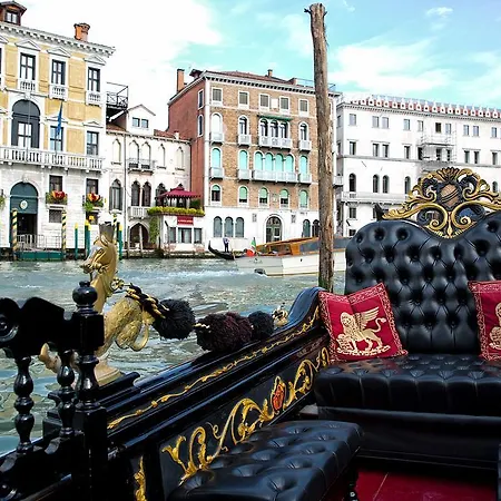 Aquamare, Boutique Benátky