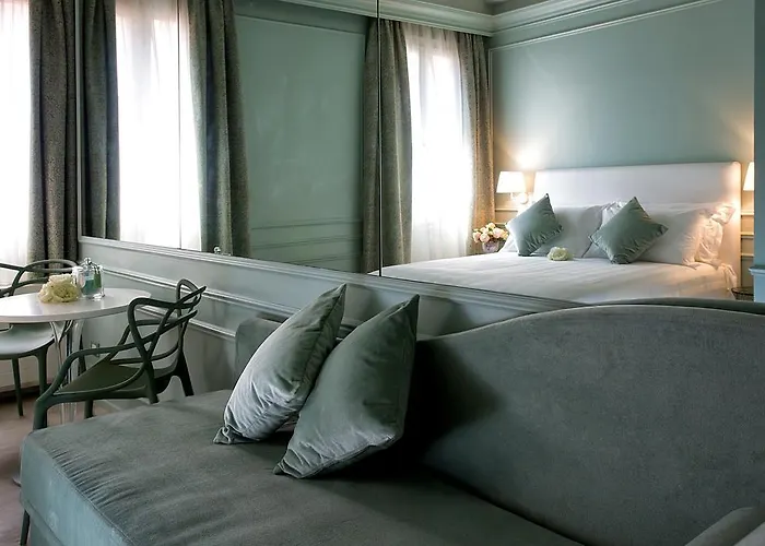 Aquamare, Boutique Velence